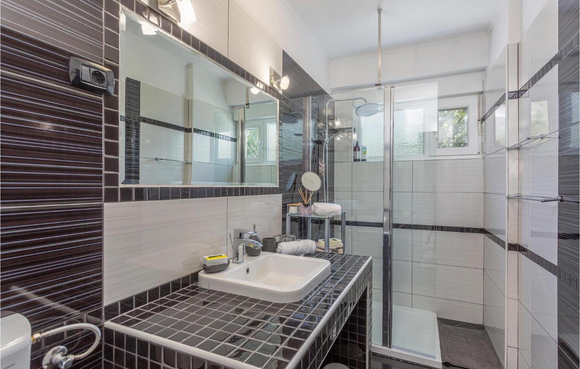 Nice Home In Risika With House Sea View 외부 사진